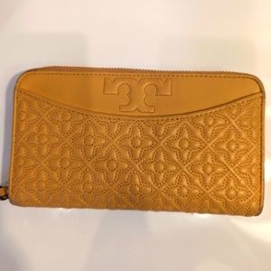 Tory Burch Wallet